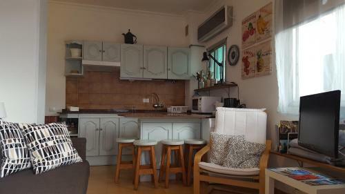Vcv Attic / Apartment Est�vanez