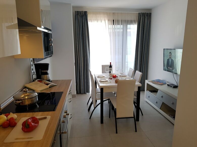 Canteras Suites Apartments