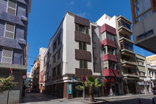 Pineda Apartments