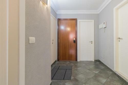 Central Square Apartment To Share "with Sea Views"