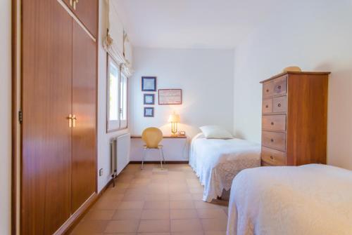 Lloret De Mar Villa Sleeps 9 Pool