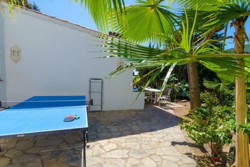 Lloret De Mar Villa Sleeps 9 Pool
