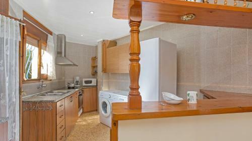 Lloret De Mar Villa Sleeps 9