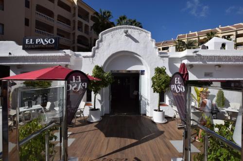 Apartment With Heated Pool In Los Cristianos