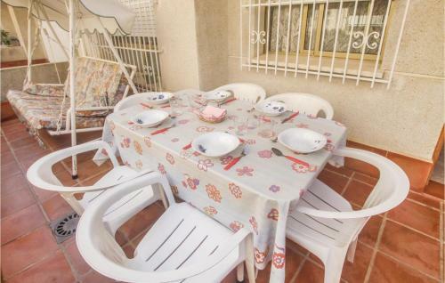 Three-bedroom Holiday Home In Los Urrutias