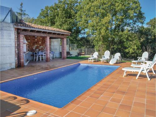 Four-bedroom Holiday Home In Macanet De La Selva