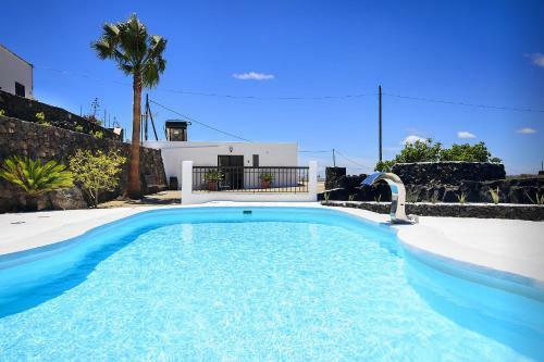 Apartamento Pe�as Blancas
