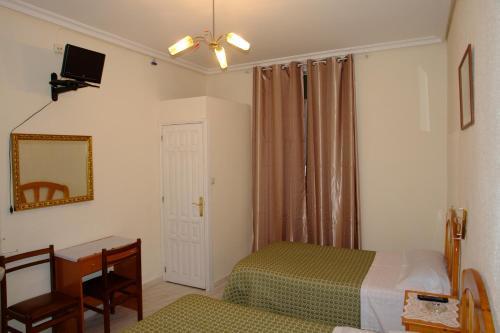 Hostal Dos Naciones