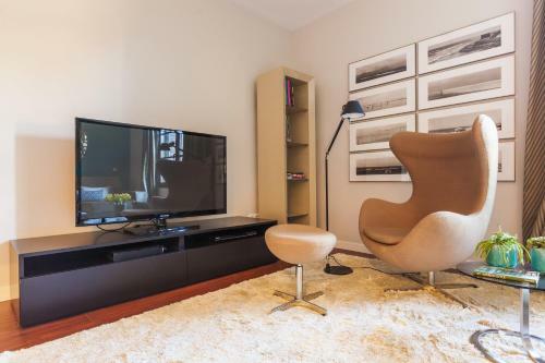 Home Club San Joaquin Apartments