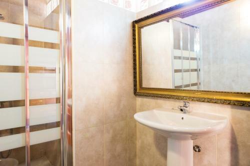 Apartamento Like A Castle In The Sky - Soleado �tico Colonial