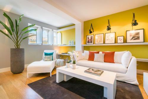 Home Club Calle Nueva Apartments