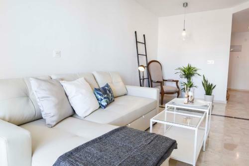 Apartamento Letmalaga Pompidou Beach