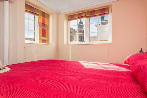 Three-bedroom Apartment With Terrace Emma