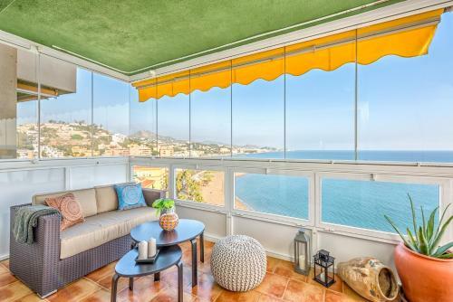 Three-bedroom Apartment With View Charlie