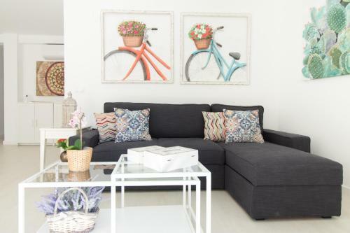 Bright Apartment Close To Beach And Town