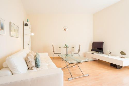 Fresca Premium 1 Bedroom Apartment