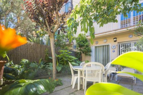 Homeholidaysrentals Coral