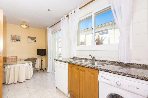 Homeholidaysrentals Coral