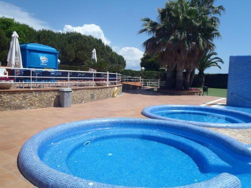 Camping Sunissim El Pla De Mar By Locatour