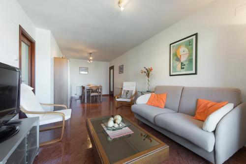 Ref. 190. Apart. Avenida