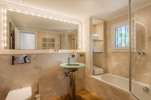 Bed & Breakfast The Residence By The Beach House Marbella