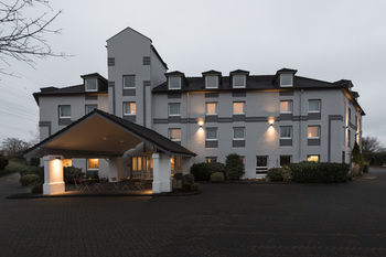 Hotel Balladins Superior Cologne Airport