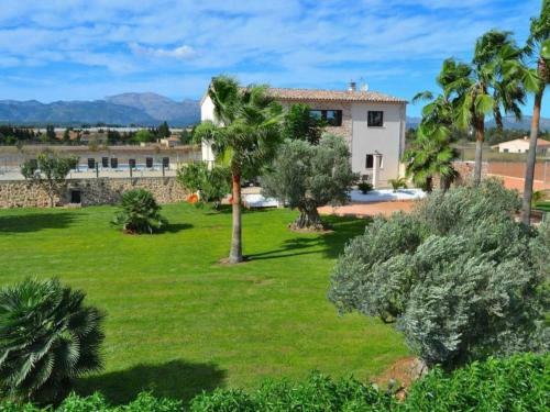 Holiday Home Can Bou