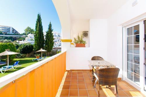 Apartamentos Almoraide Suites