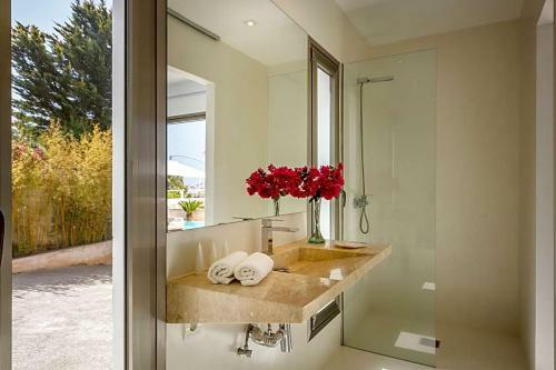 Playa De Talamanca Villa Sleeps 4 Pool Air Con Wifi
