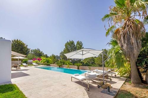 Playa De Talamanca Villa Sleeps 4 Pool Air Con Wifi