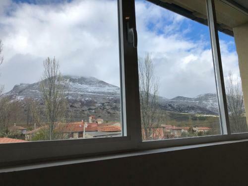 Hostal Albergue Tur�stico Pe�a Redonda