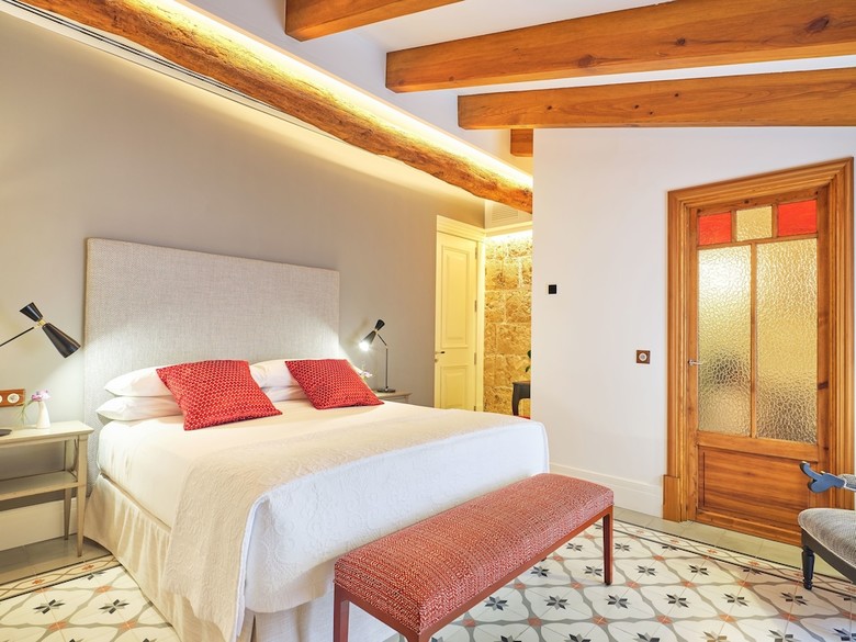Hotel Gloria De Sant Jaume