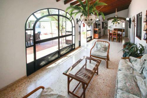Paratella Villa Sleeps 7 Wifi