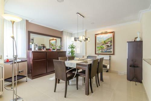 Pineda De Mar Villa Sleeps 6 Pool Air Con Wifi