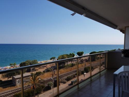 Apartment Passeig Maritim - 2