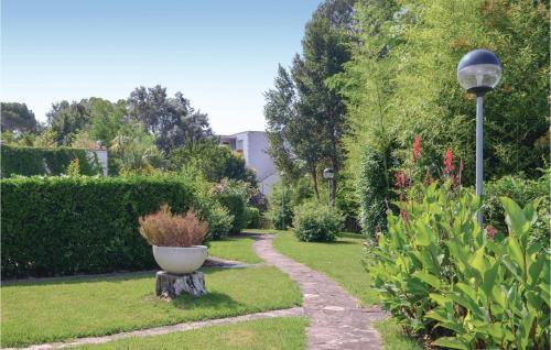 Two-bedroom Apartment In Castell-platja D�aro