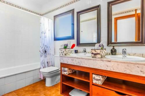 Playa Blanca Villa Sleeps 5 Pool Air Con Wifi