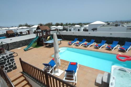 Villa 43 Sea Views, Pool,games,hot Tub, Office With Computer+ Wifi
