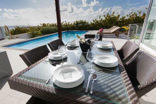 Villa Deluxe I