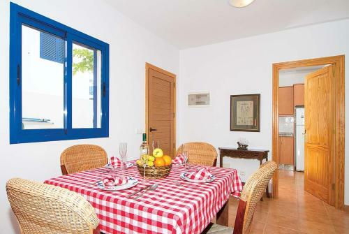 Playa Blanca Villa Sleeps 5 Wifi