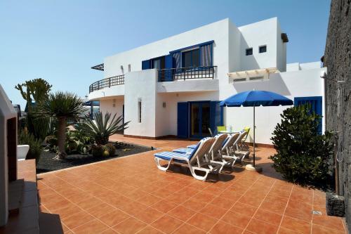 Villa Salinas With Private Pool !