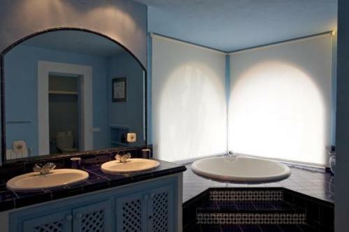 Playa D'en Bossa Villa Sleeps 10 Pool Air Con Wifi