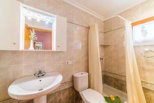 Playa De Muro Apartment Sleeps 6 Pool Air Con Wifi
