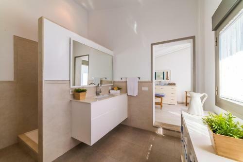 Playa De Muro Villa Sleeps 7 Air Con Wifi