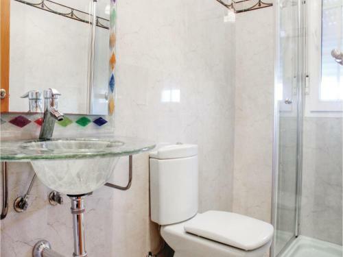 Four-bedroom Holiday Home In Playa Honda