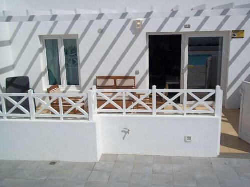 Playa Honda Apartment Sleeps 4 Pool Wifi