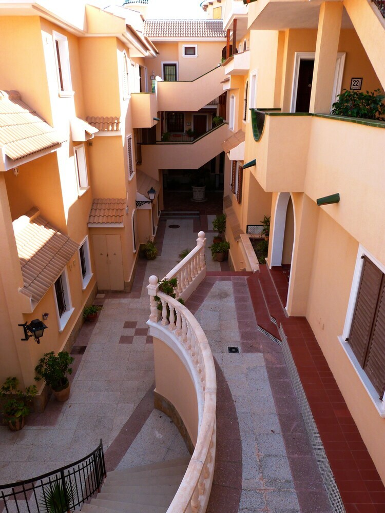 Shoal Apartamentos