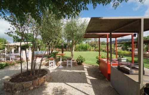 Pollenca Villa Sleeps 8 Pool