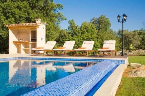 Pollenca Villa Sleeps 4 Pool Air Con Wifi T251846