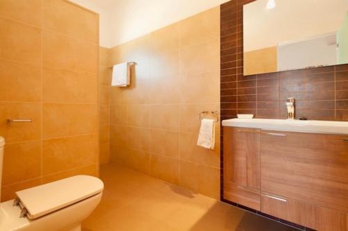 Pollenca Villa Sleeps 6 Pool Air Con Wifi T251852
